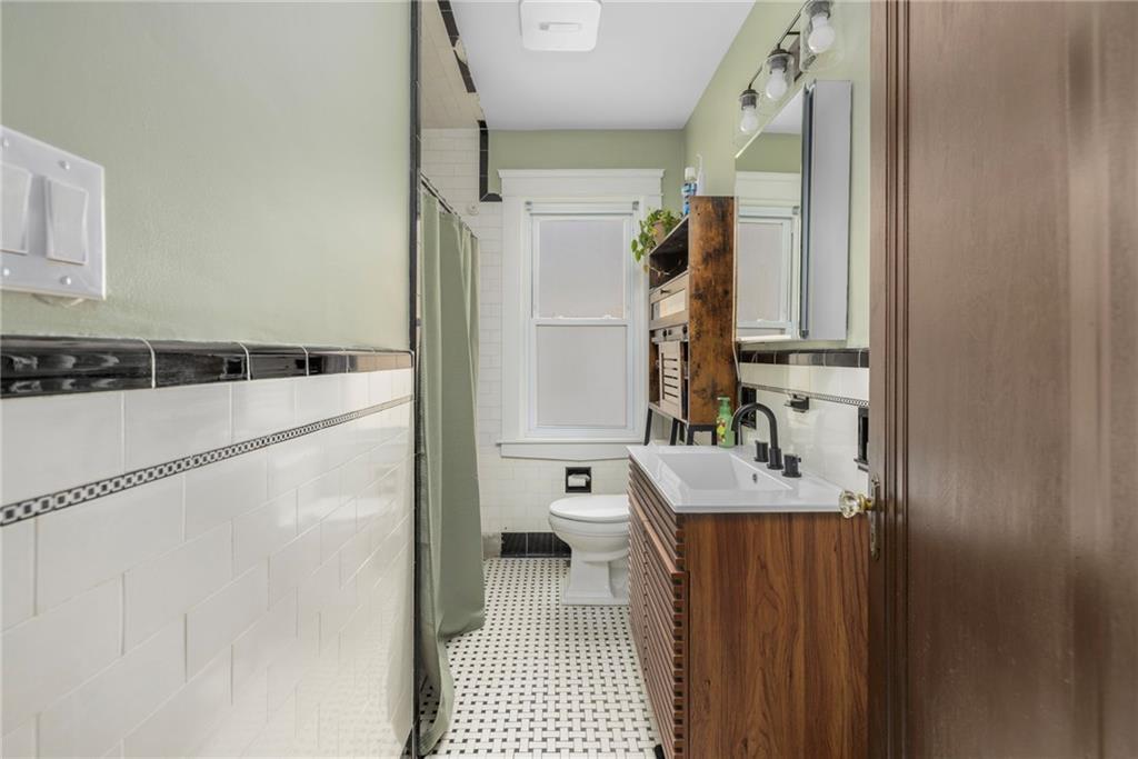76 Myrtle Avenue Property Photo 22