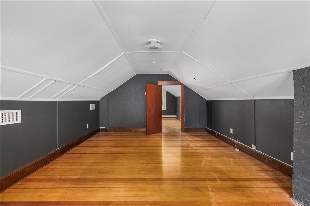 76 Myrtle Avenue Property Photo 25