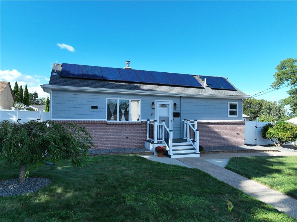 211 Toledo Avenue Property Photo 1