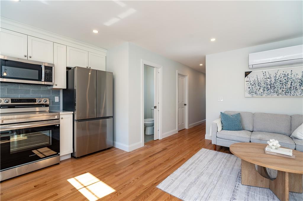 400 Juniper Street Property Photo 15