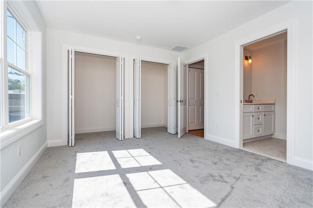 400 Juniper Street Property Photo 33
