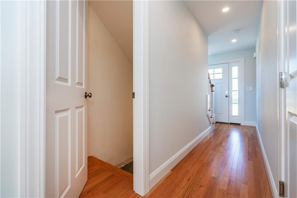 400 Juniper Street Property Photo 37