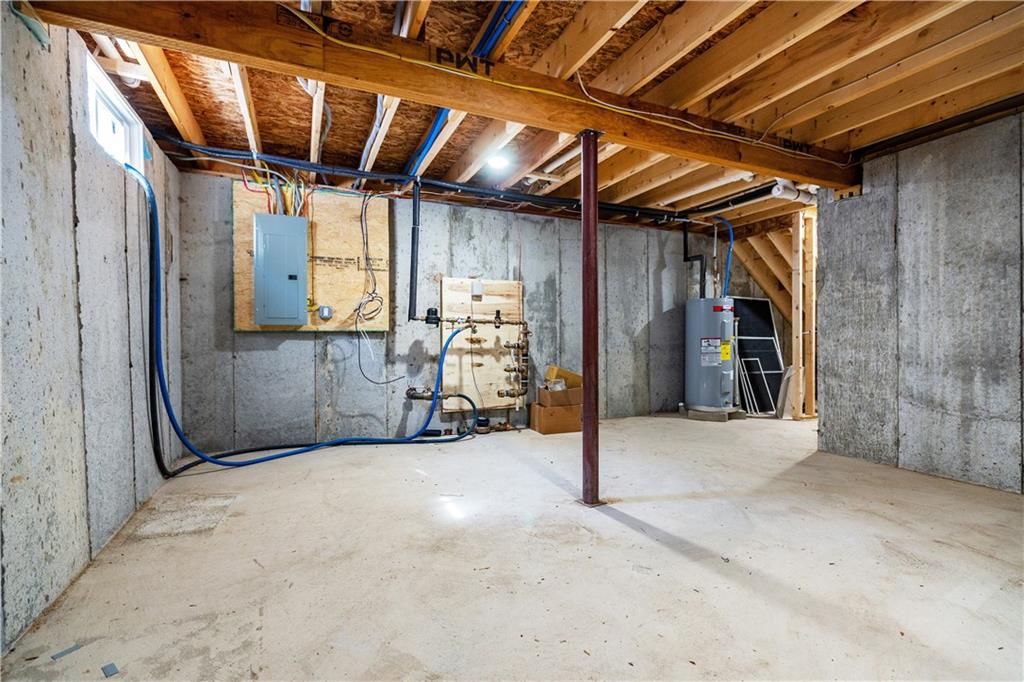 400 Juniper Street Property Photo 38
