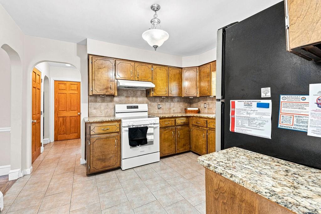 41 Fisher Street Property Photo 7