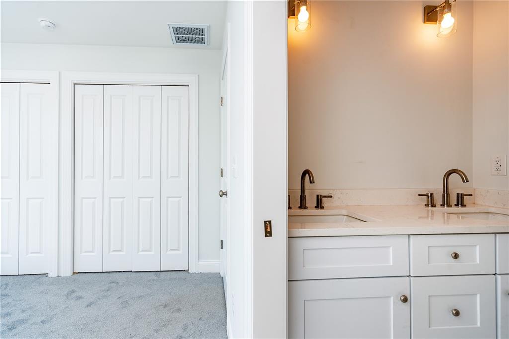 402 Juniper Street Property Photo 35