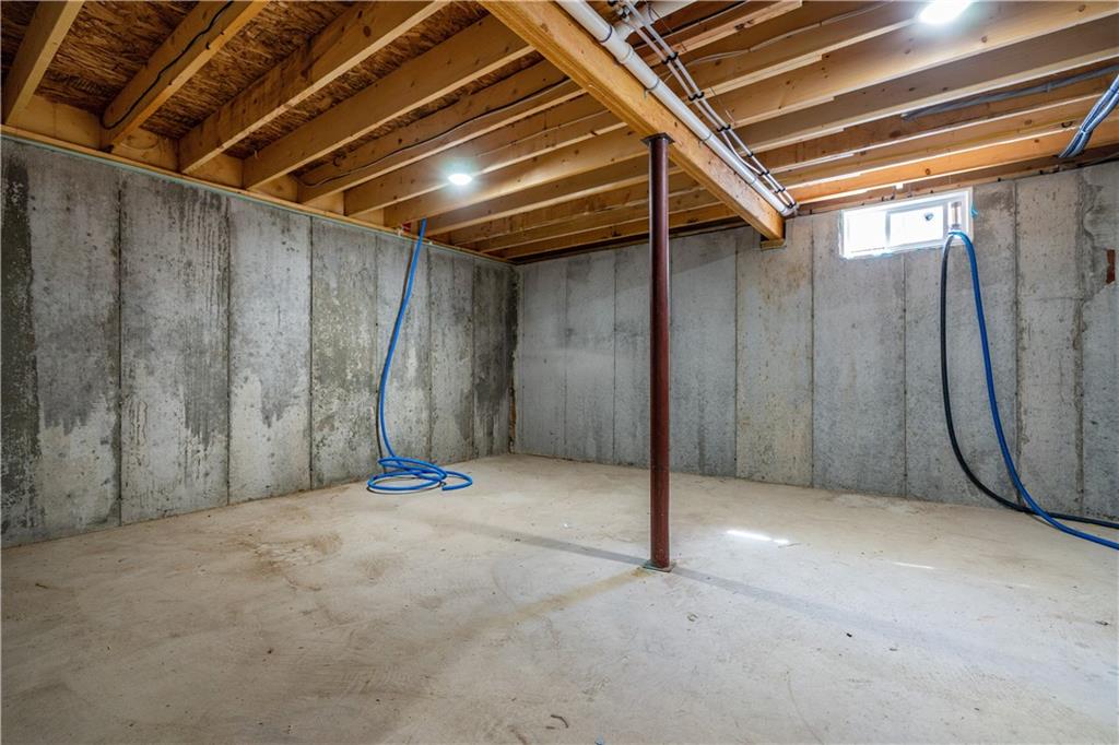 402 Juniper Street Property Photo 41