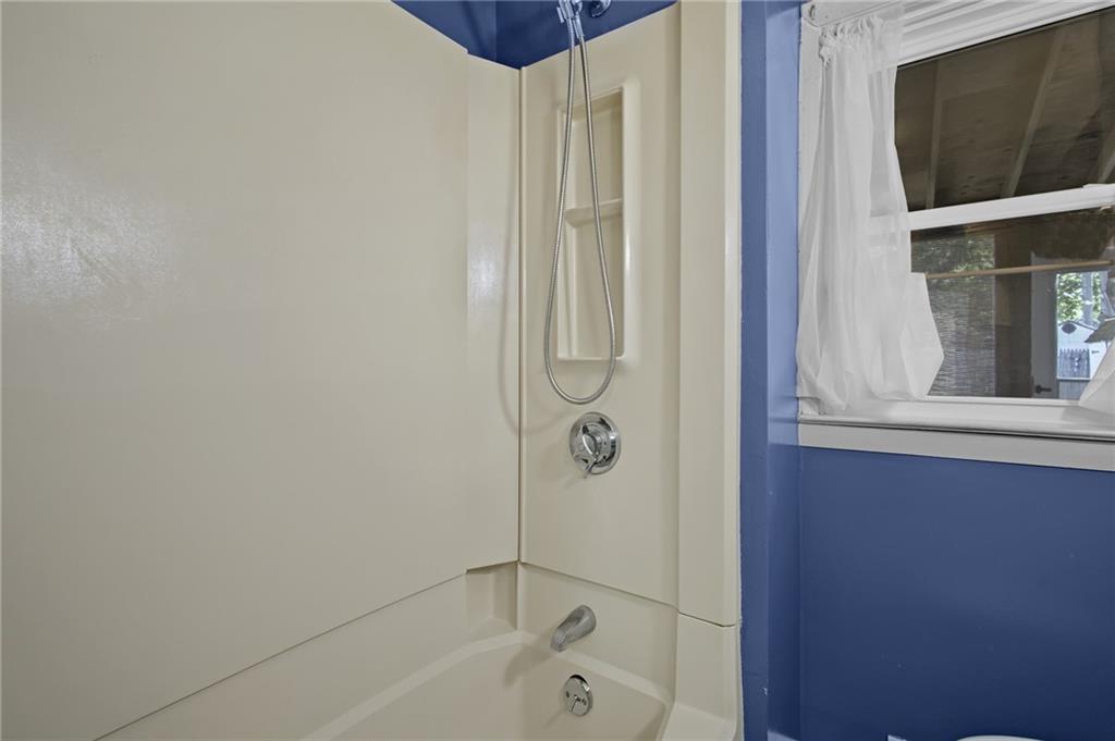 243 Rice Street Property Photo 15
