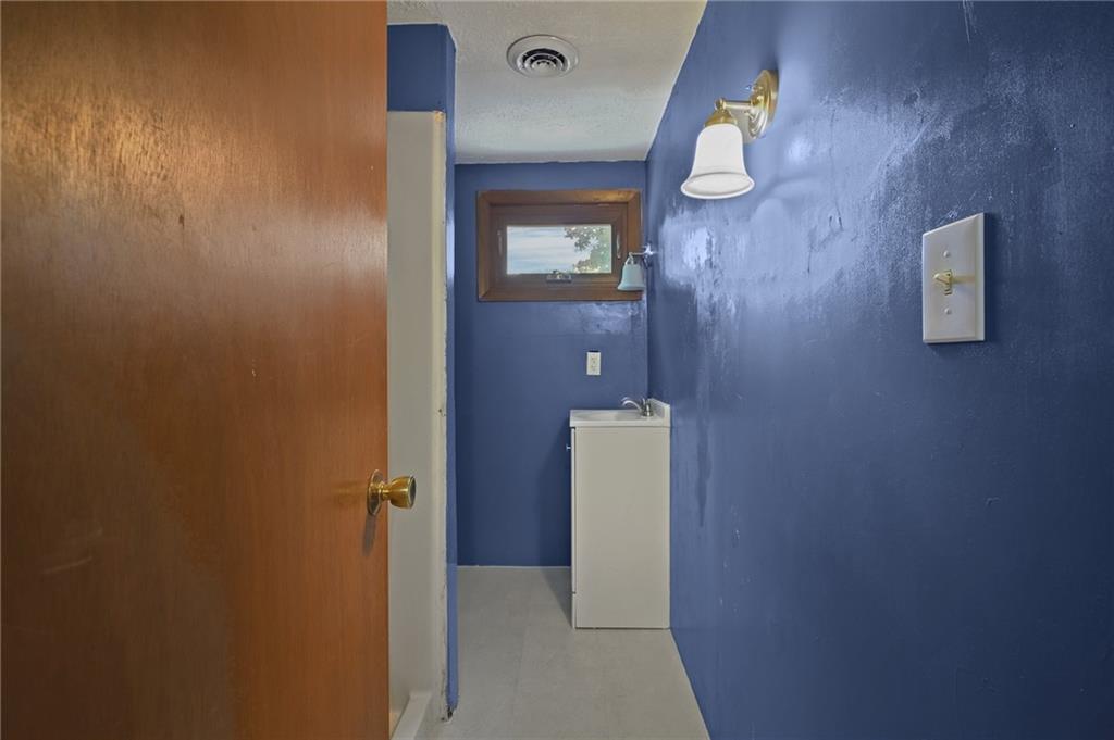 243 Rice Street Property Photo 20