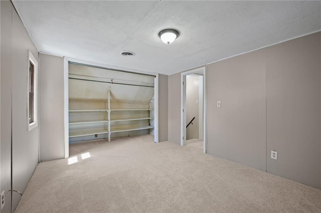 243 Rice Street Property Photo 27
