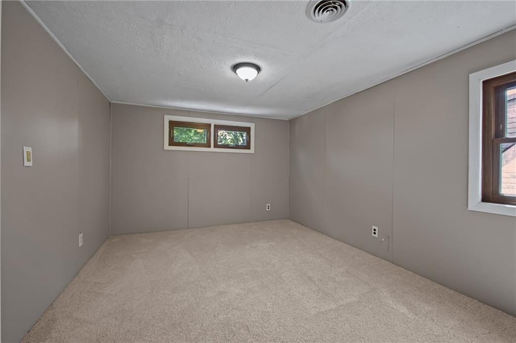 243 Rice Street Property Photo 28