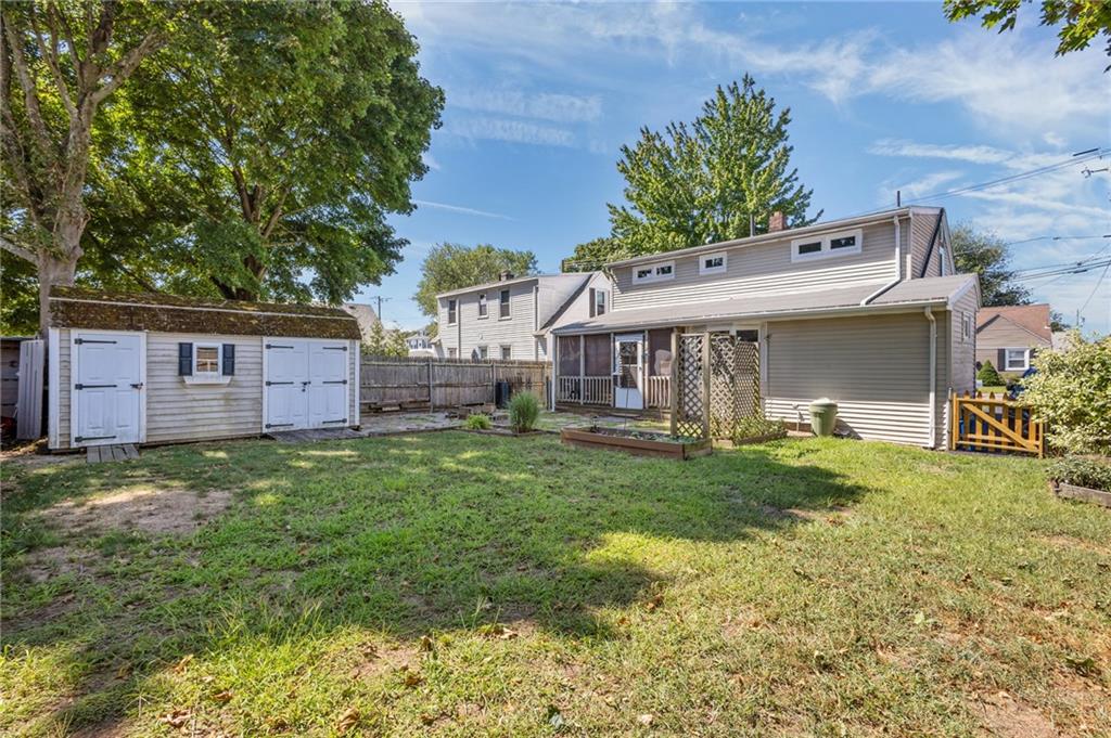 243 Rice Street Property Photo 39