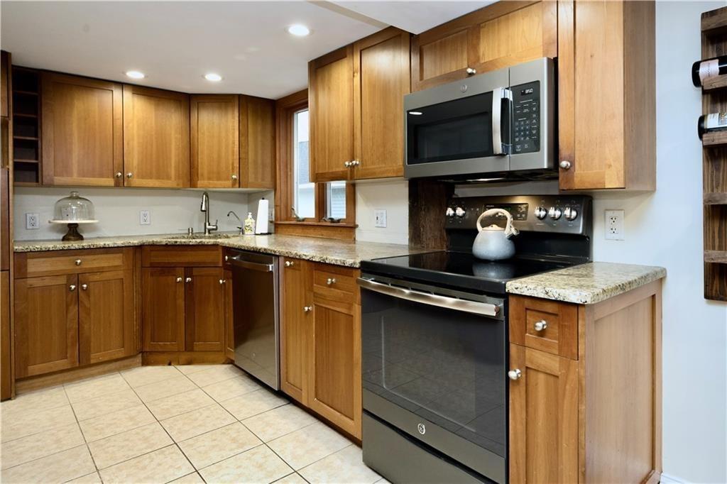 182 Hines Road Property Photo 7