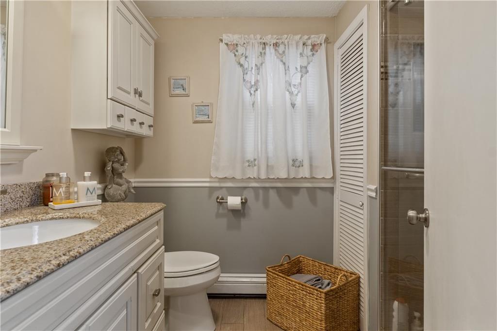 76 Dewey Street Property Photo 11