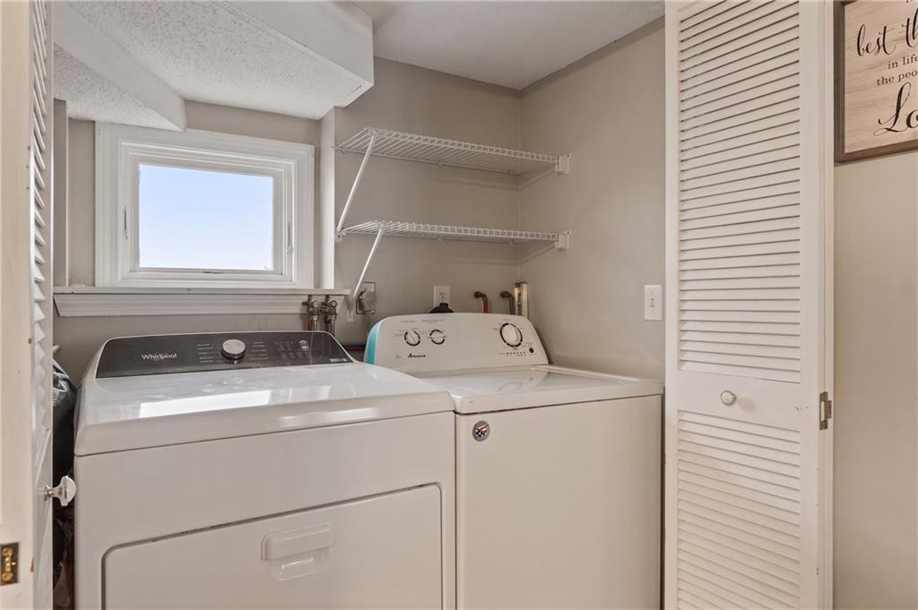 76 Dewey Street Property Photo 12