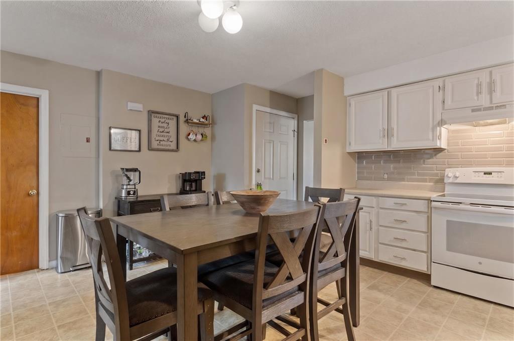 76 Dewey Street Property Photo 14