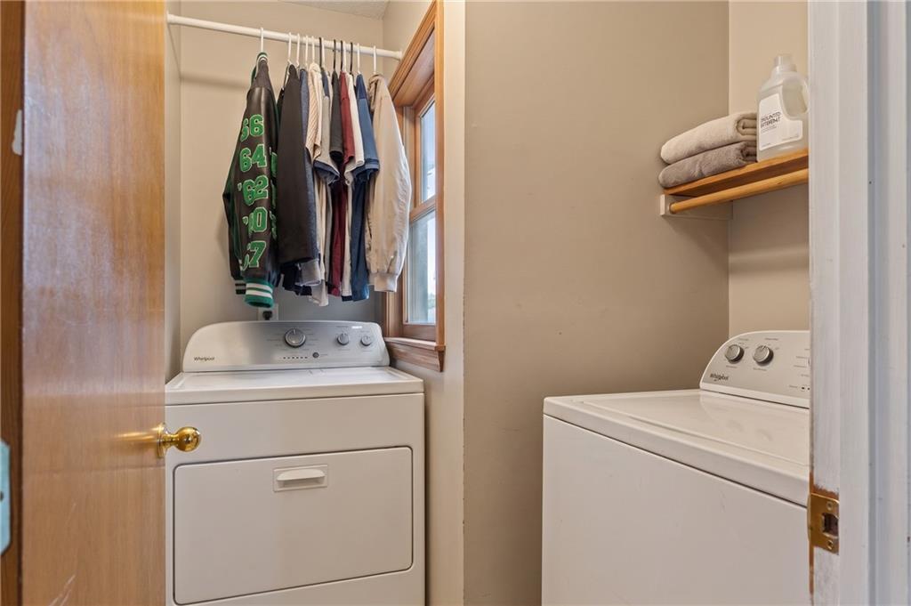 76 Dewey Street Property Photo 21