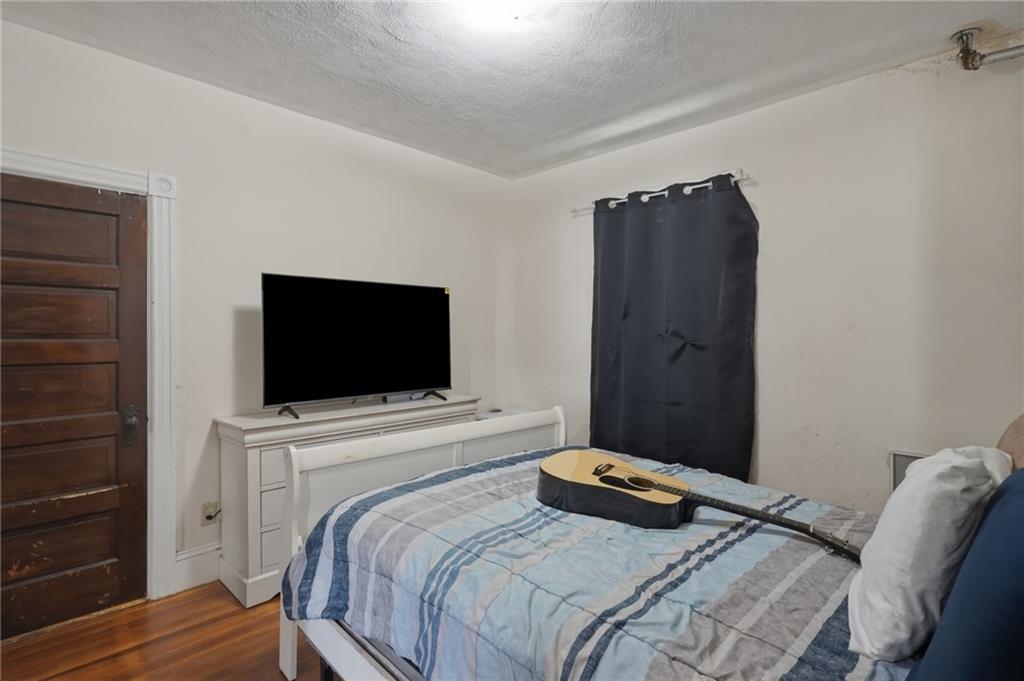 200 Admiral Street Property Photo 6