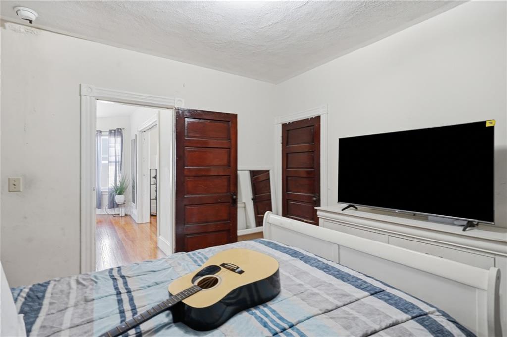 200 Admiral Street Property Photo 7