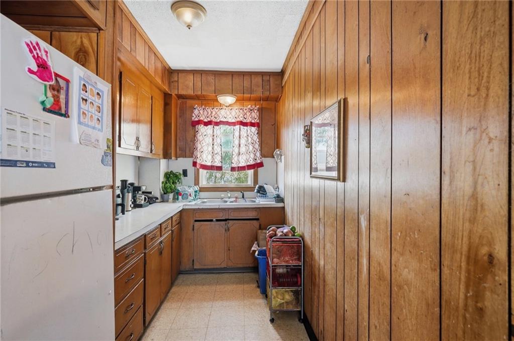 200 Admiral Street Property Photo 30