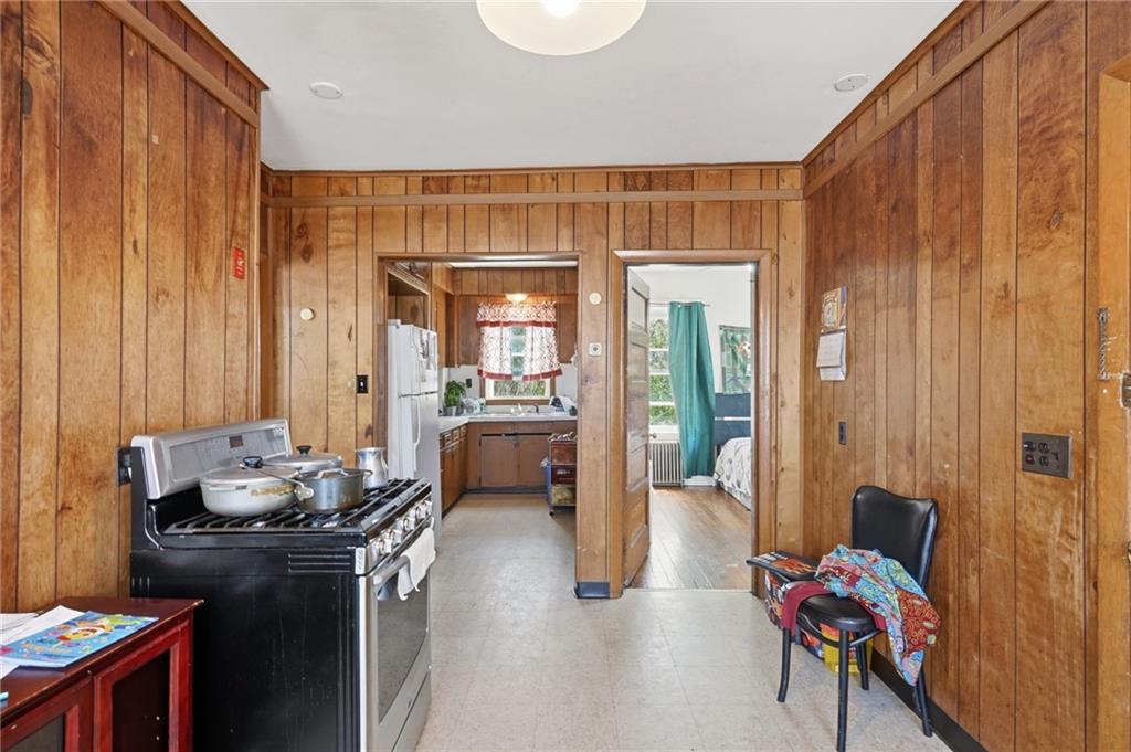 200 Admiral Street Property Photo 34