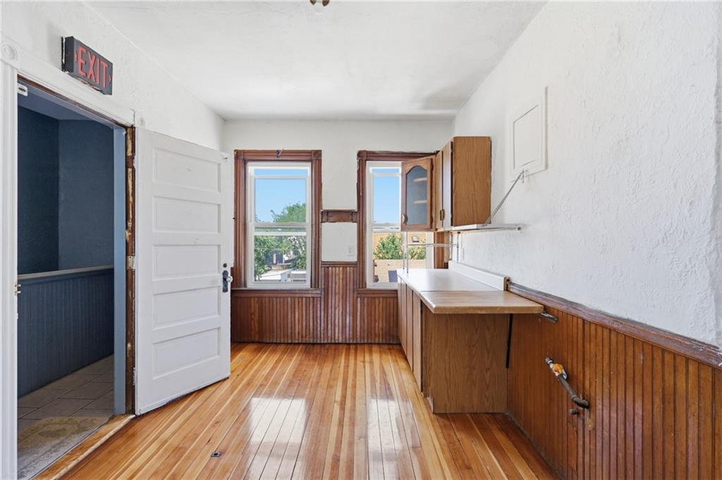 200 Admiral Street Property Photo 36