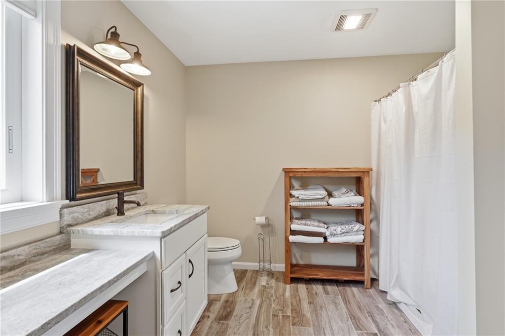 277 Yew Street Property Photo 18
