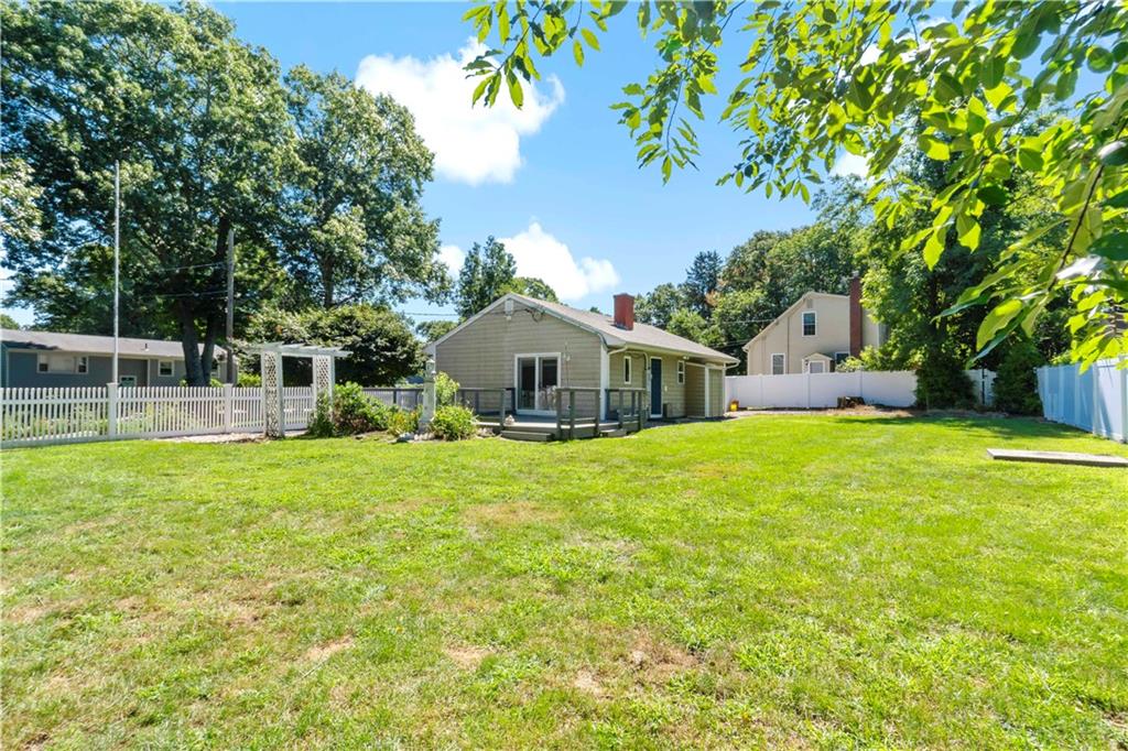15 Mollusk Drive Property Photo 3
