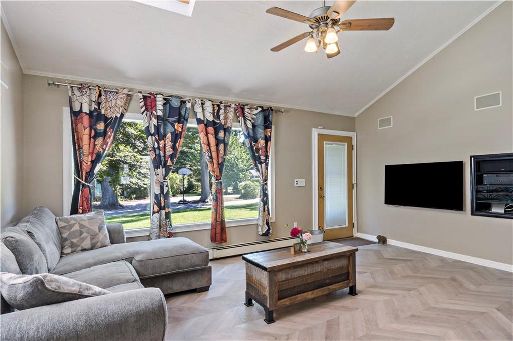 15 Mollusk Drive Property Photo 6