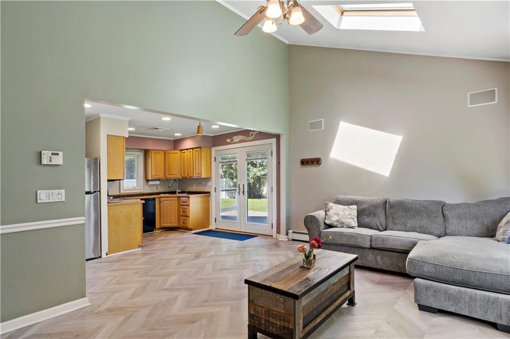 15 Mollusk Drive Property Photo 8