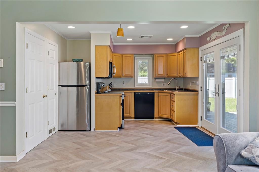 15 Mollusk Drive Property Photo 10