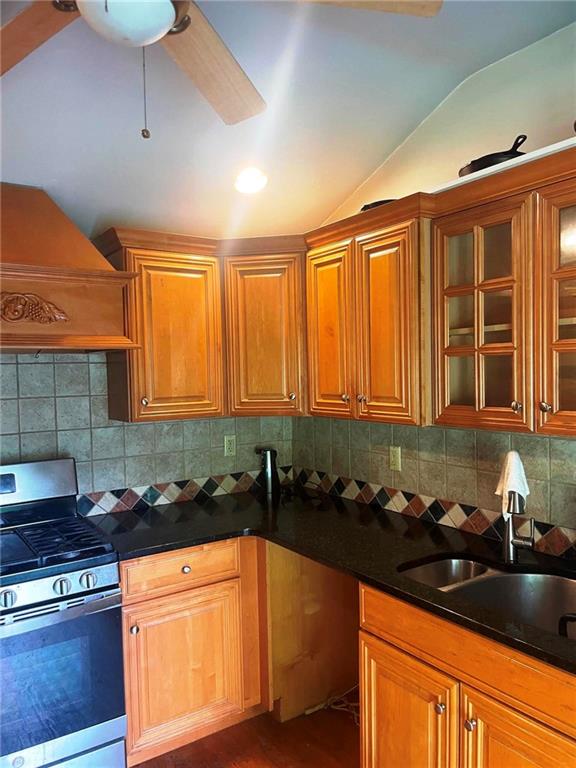 139 Jenks Avenue Property Photo 9