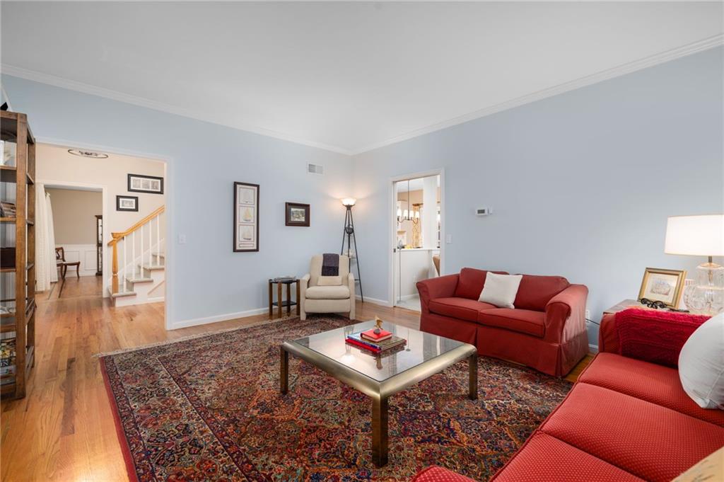 11 Prides Crossing Lane Property Photo 15