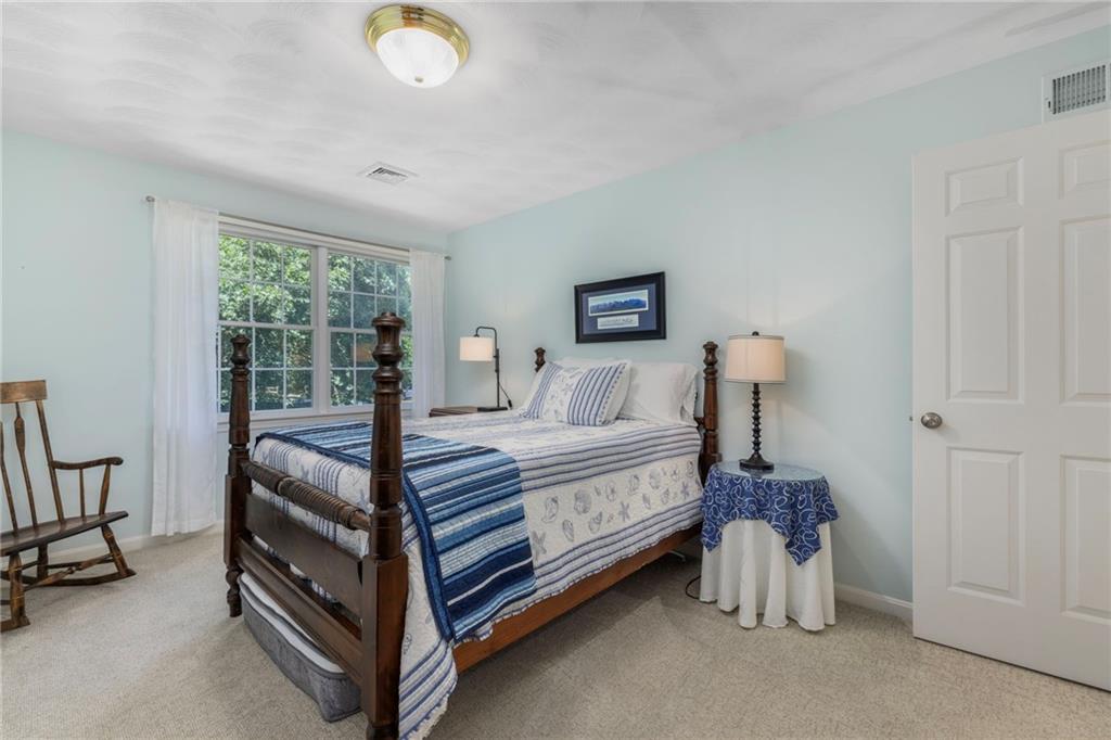 11 Prides Crossing Lane Property Photo 23