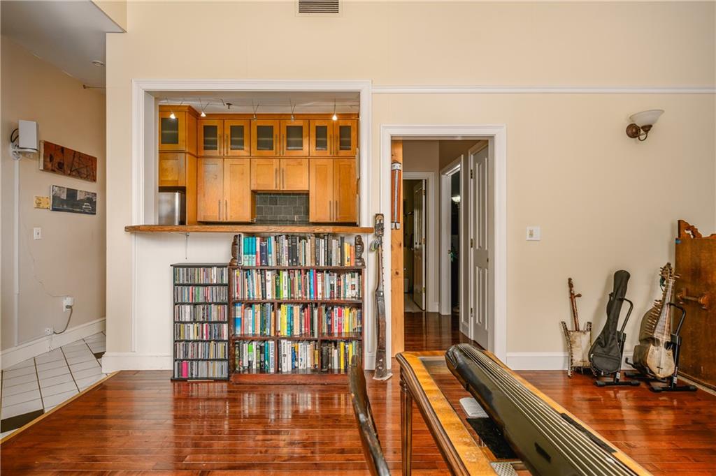 385 Westminster Street Unit 4c Property Photo 7