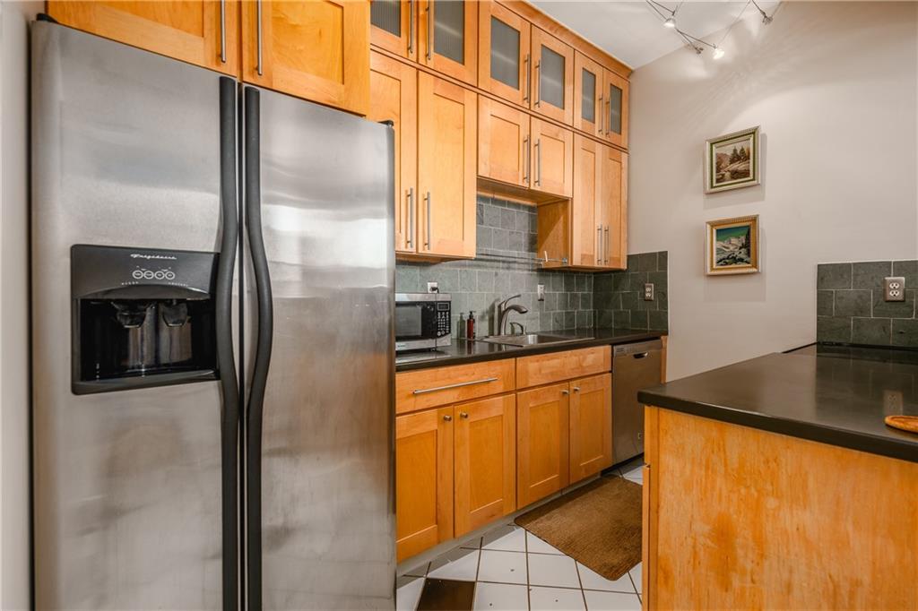 385 Westminster Street Unit 4c Property Photo 13