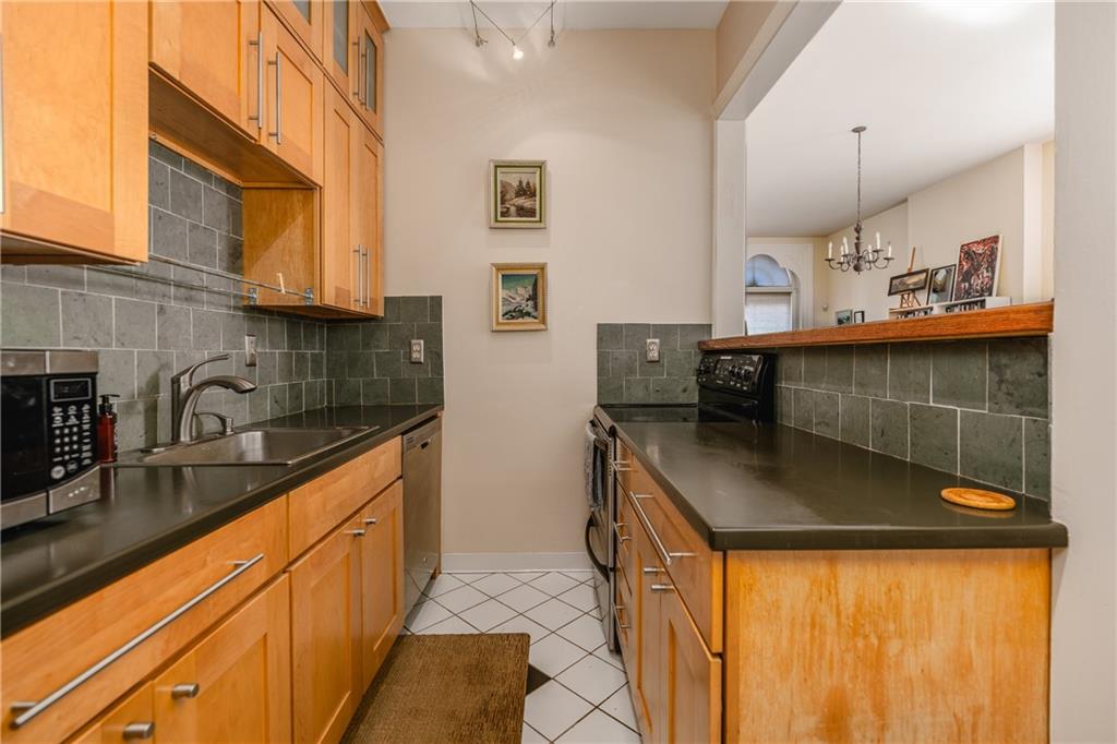 385 Westminster Street Unit 4c Property Photo 14