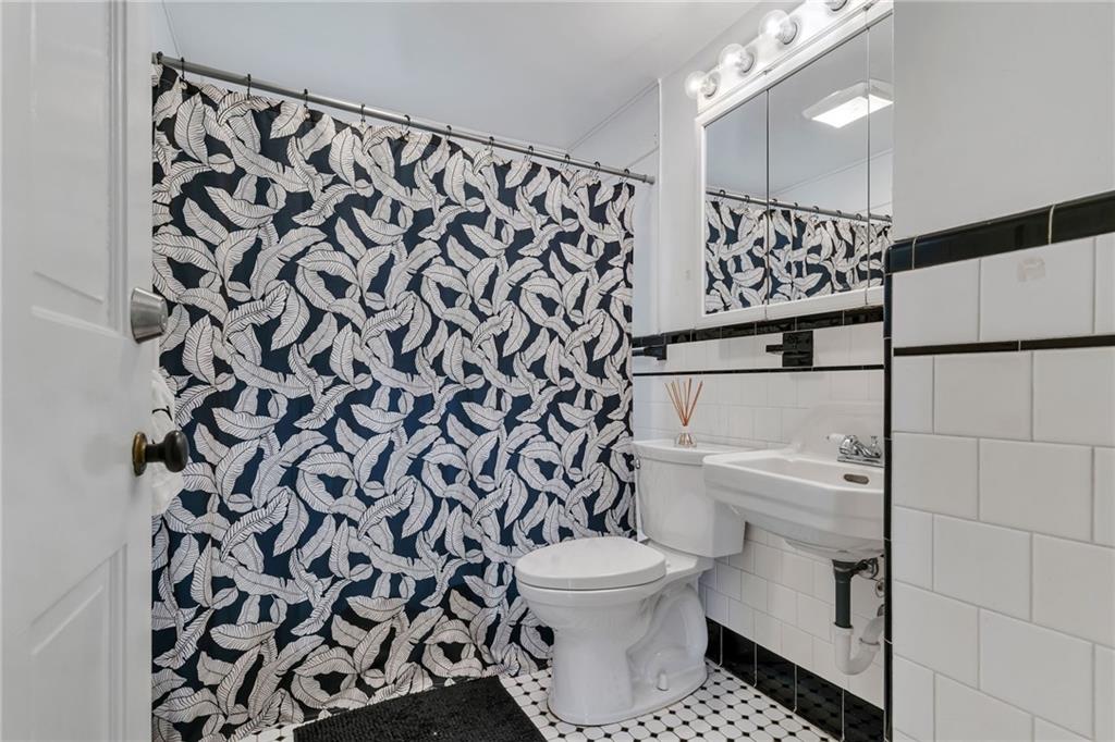 64 King Phillip Drive Property Photo 17