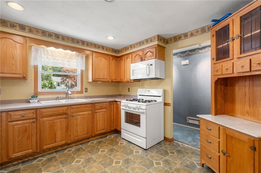 63 Pine Crest Drive Property Photo 14