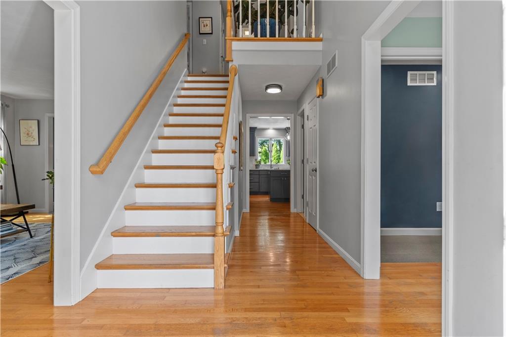 205 Holly Hills Lane Property Photo 13