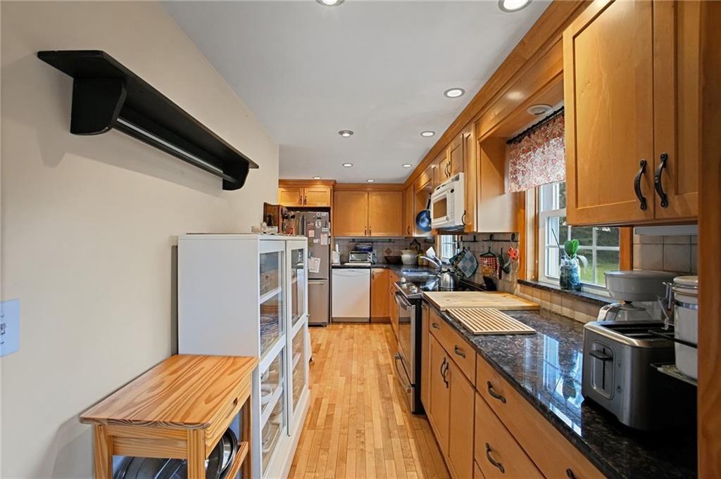 37 Nelson Road Property Photo 5