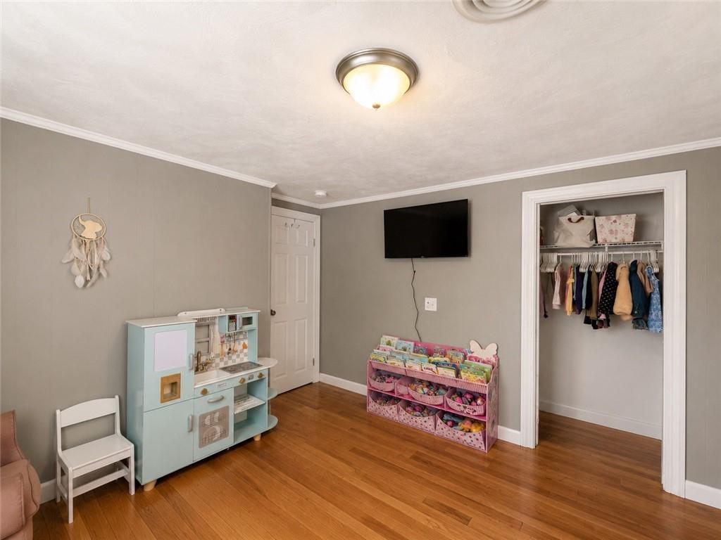 31 Foster Street Property Photo 5