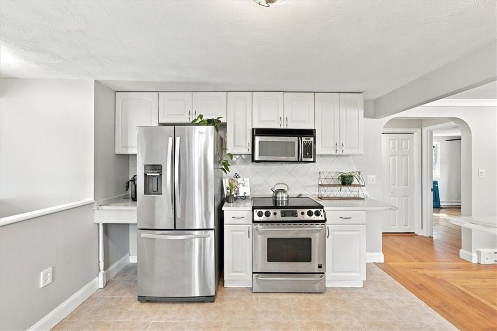 14 Woodhill Drive Property Photo 6
