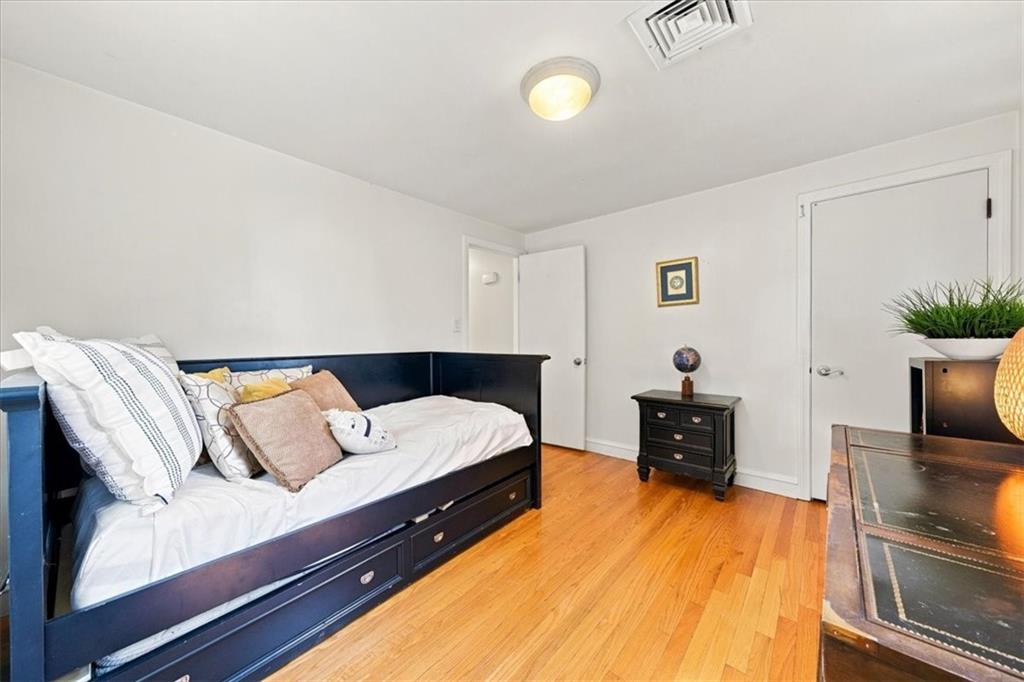14 Woodhill Drive Property Photo 13