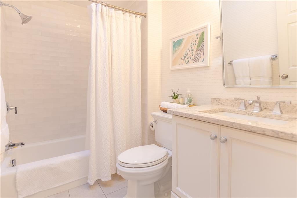85 North River Drive Property Photo 19