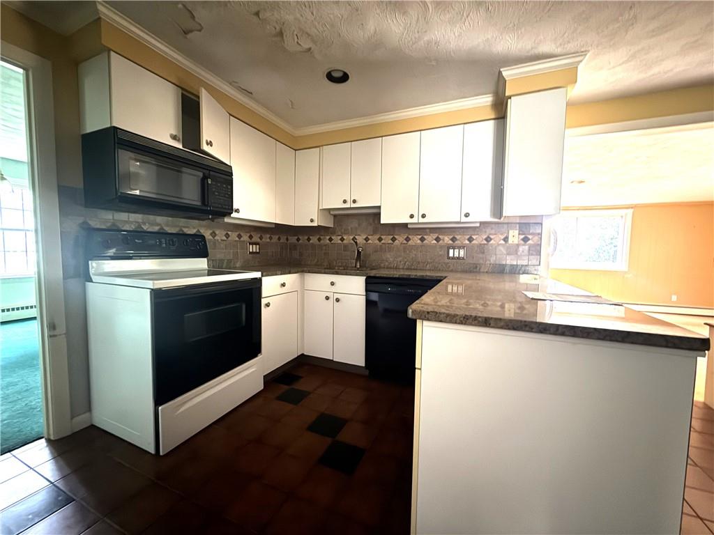 243 Deerfield Road Property Photo 8