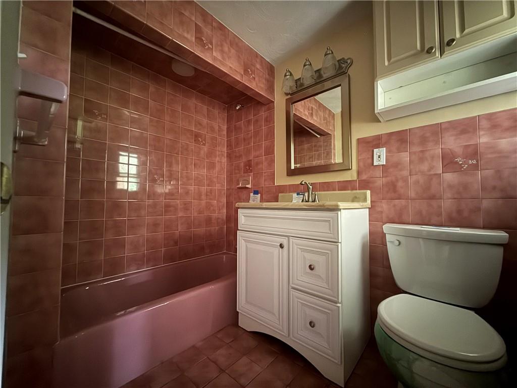 243 Deerfield Road Property Photo 11