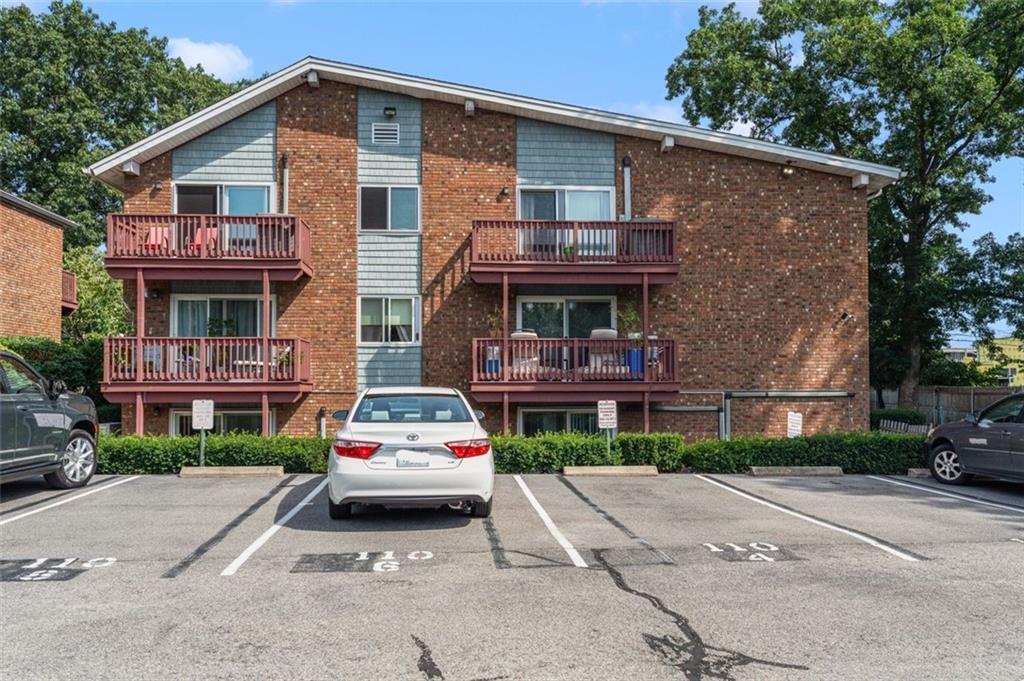 110 Pilgrim Parkway Unit 6 Property Photo 1