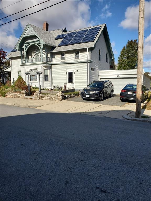 74 Maple Street Property Photo 2