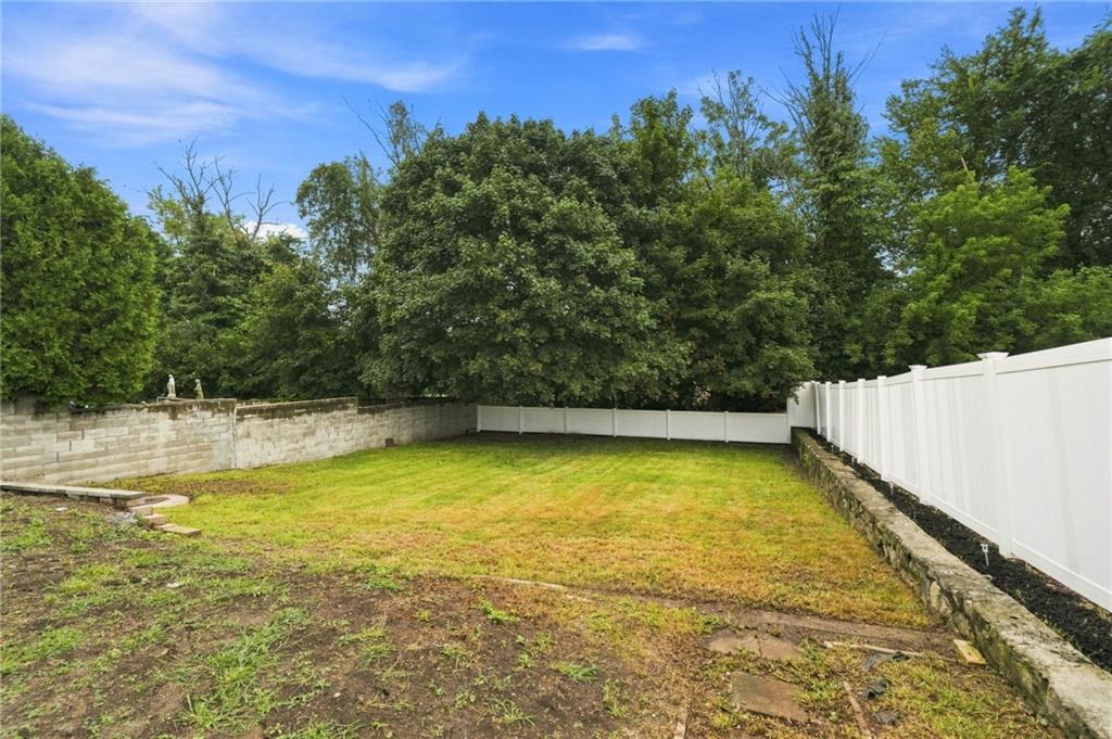 215 Simmonsville Avenue Property Photo 45