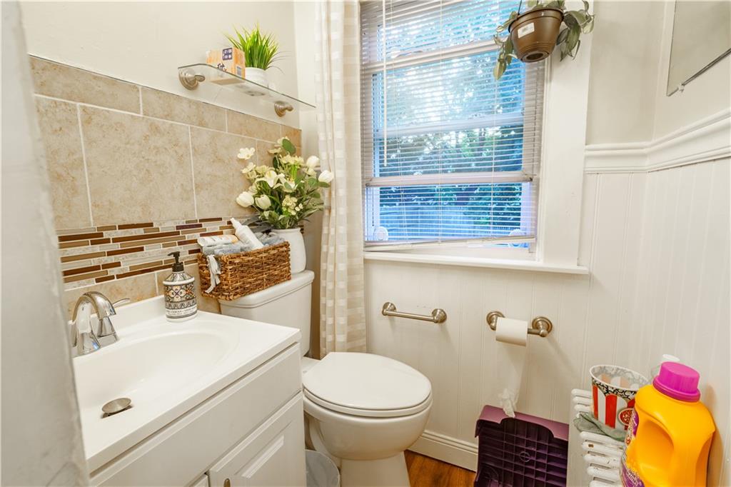 16 Binford Street Property Photo 17